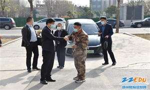 市教育局党组书记、局长楚惠东一行到市国防科技学校进行校园安全、疫情防控工作督导检查